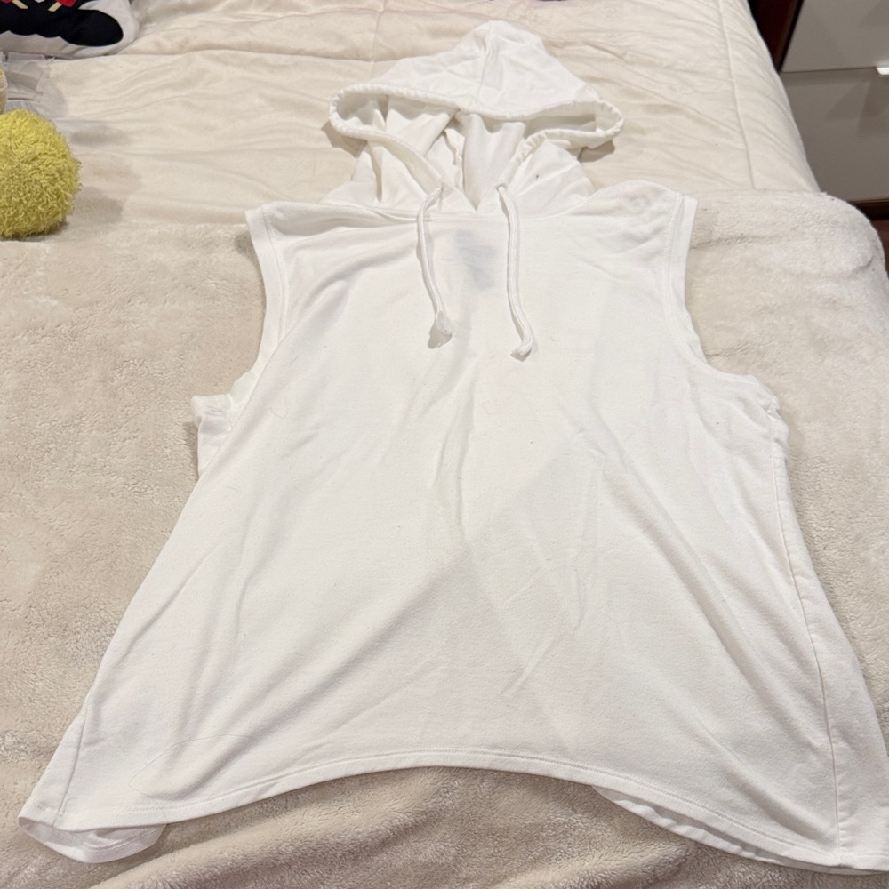 Aeropostale Women's White Sleeveless Hoodie